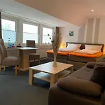 Отель Zum Dorfkrug Molbergen