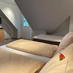 Отель Zum Dorfkrug Molbergen