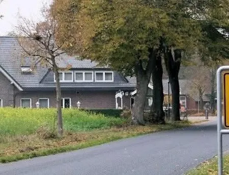 ホテル Zum Dorfkrug *