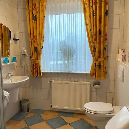 ホテル Zum Dorfkrug *