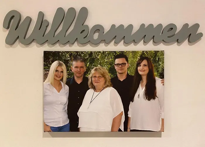 Отель Zum Dorfkrug *