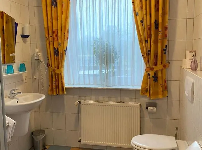 Отель Zum Dorfkrug *